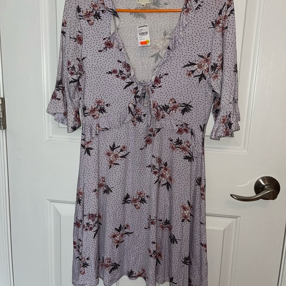 Tillys HIP sun dress - Picture 1 of 4